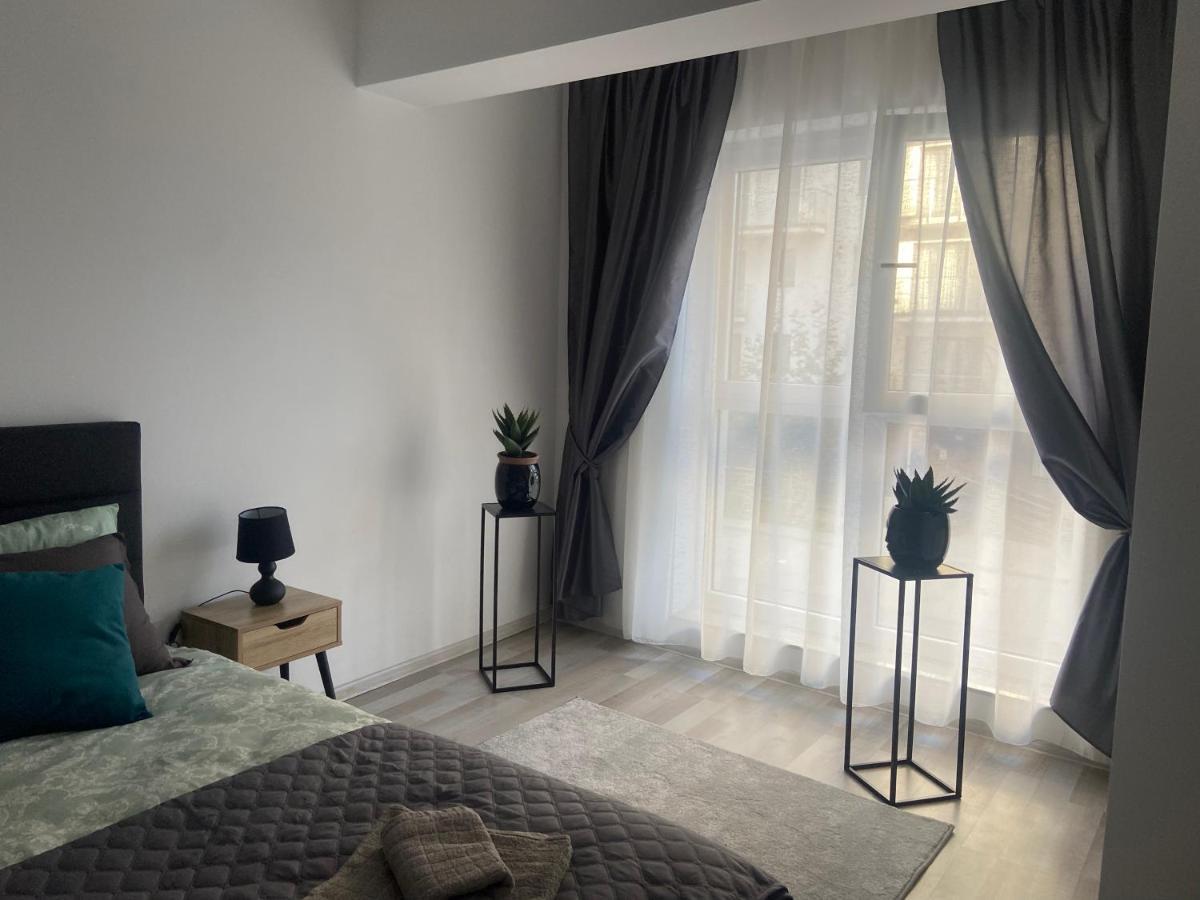 Divany - Coresi Mall Apartment *