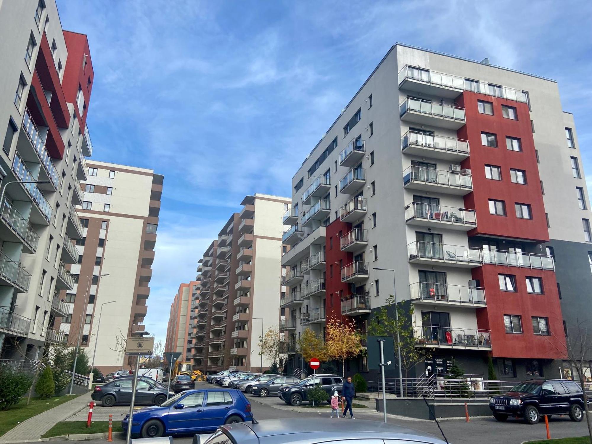 Apartment Divany - Coresi Mall